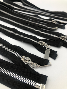 bag zippers black with silver