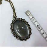 ميدالية تطريز معدنية  - بيضاوي- مع سلسال  5.5 cm